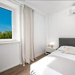 Luna Villa Mlini